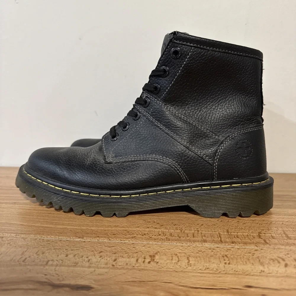 Dr. Martens Roseland Tough Black Pebbled Vegan Leather Boots Men's Size 10